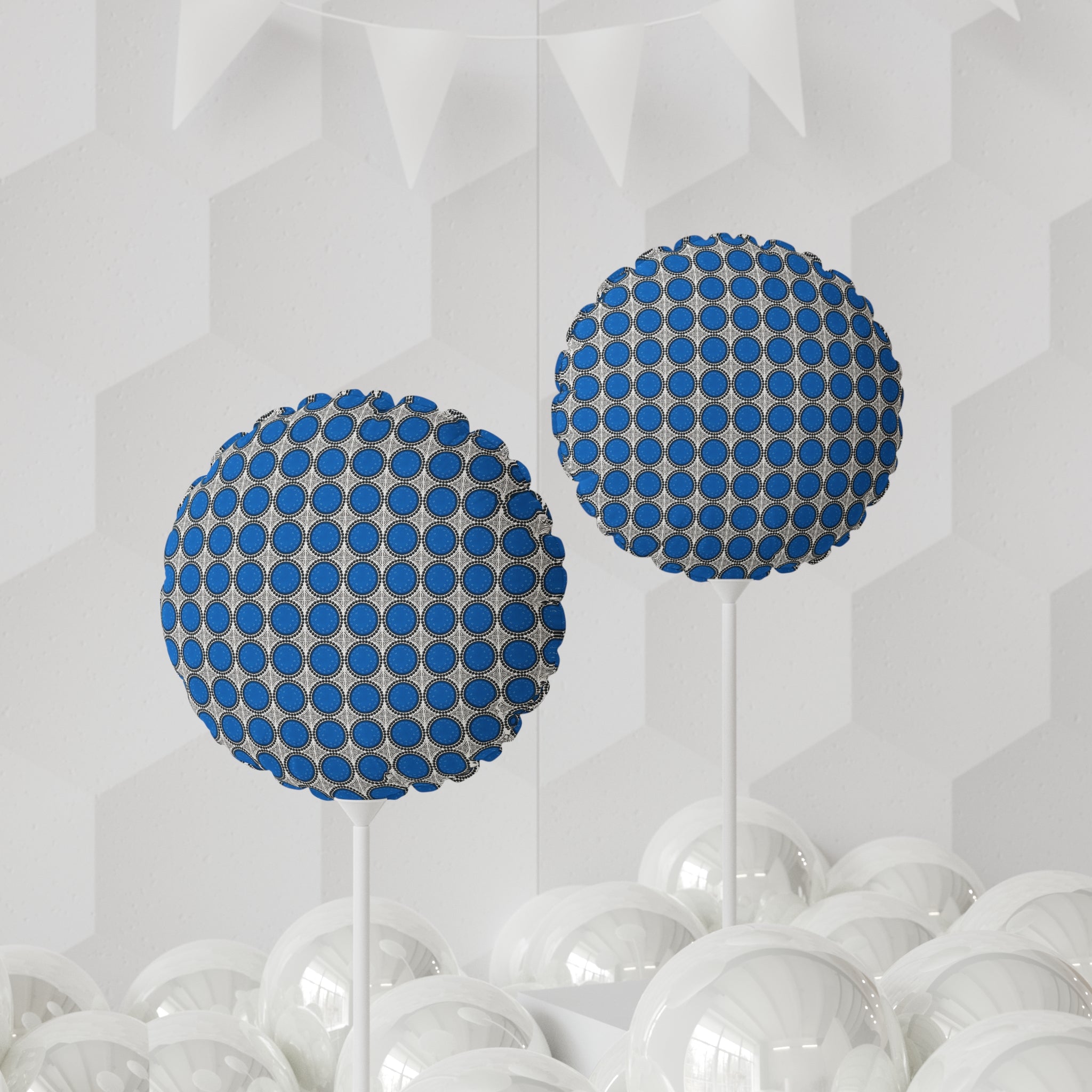11" (Round) Decorative Balloon — Blue/White Circle Pattern